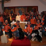 Zum 33. Mal feierte unser Kurat in Zauchensee die Messe mit den Bergrettungshundeführern
