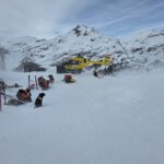 ... samt Rettungshubschrauber aus Tirol